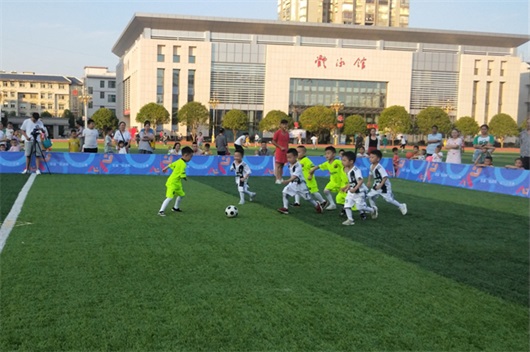 足球特点幼儿园有哪些活动,世界足球日活动幼儿园