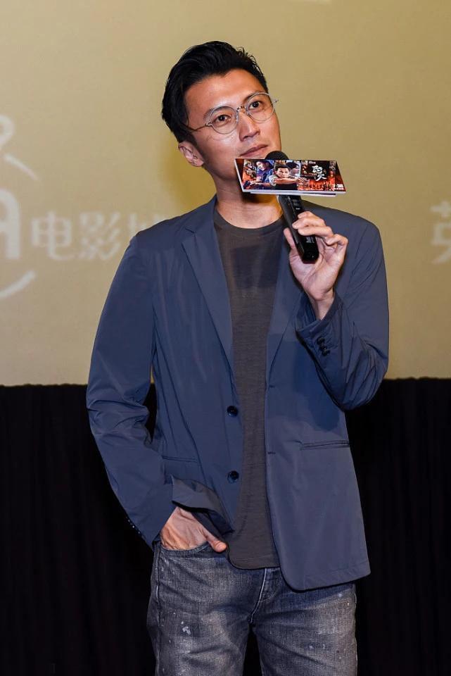 谢霆锋穿搭牛仔裤,谢霆锋复古牛仔穿搭