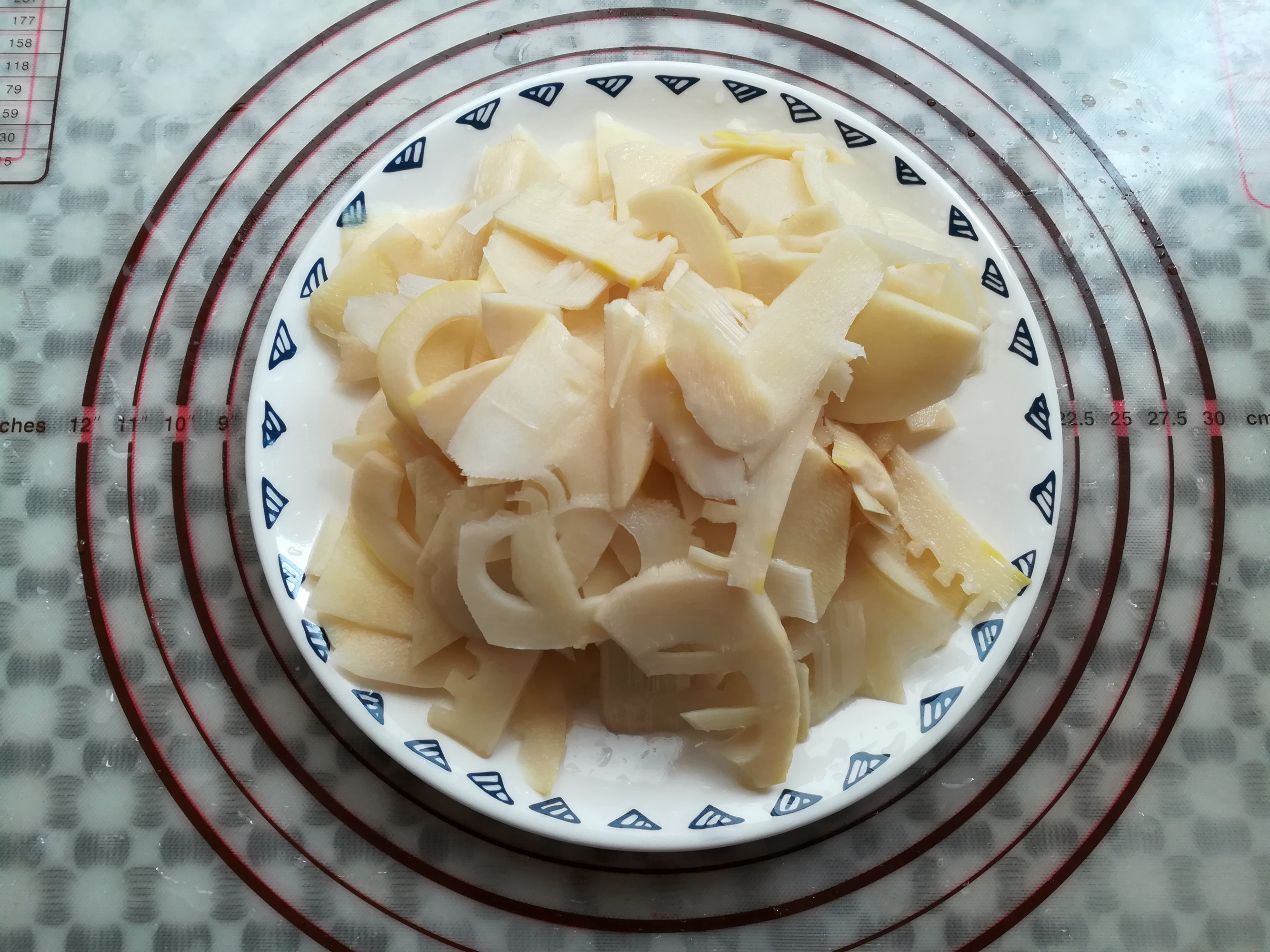 竹笋焖五花肉的做法大全窍门视频,五花肉鱿鱼大葱焖竹笋的做法