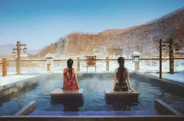 本溪绿石谷温泉春节,来本溪观雪景泡温泉享惬意