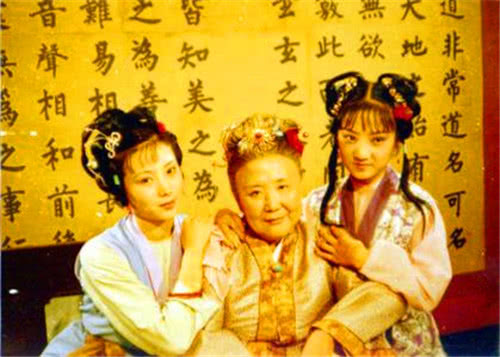 红楼四大丫鬟各具其妙，其中三个都出自贾母手下！