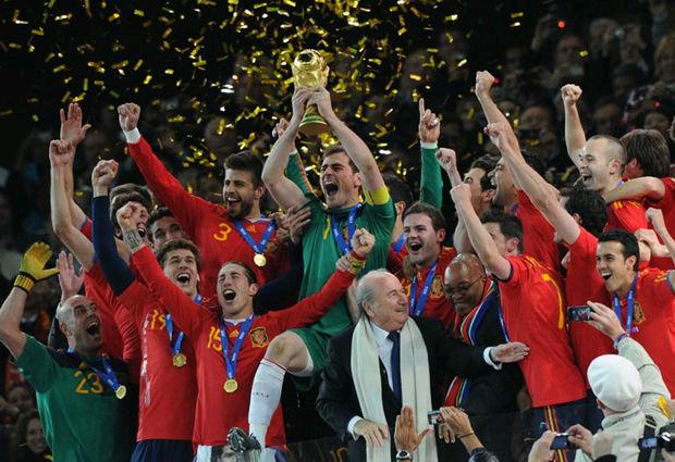 世界足坛黄金十年最佳二十球,近几年世界足坛最佳阵容