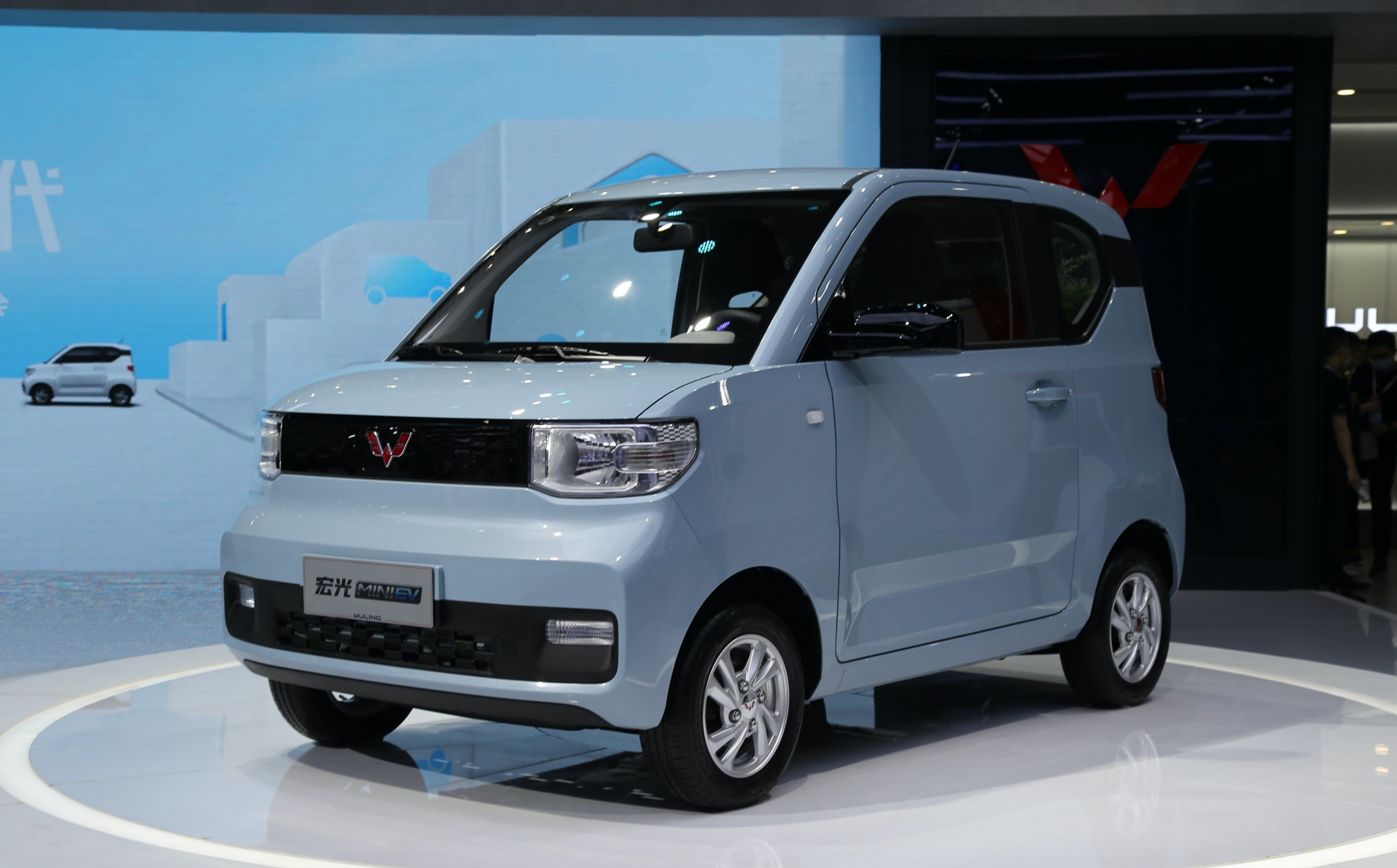 奇瑞冰淇淋五菱宏光miniev,奇瑞qq冰淇淋和东风风光miniev