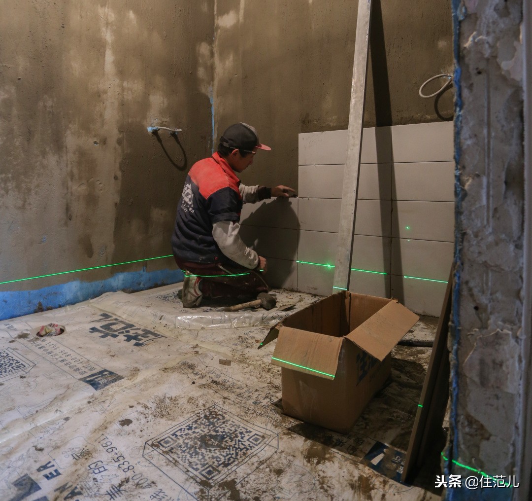 砌墙居然用牛皮纸，这是什么骚操作？