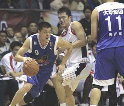 中国男篮斗殴事件朱芳雨直播,中国男篮打架斗殴视频朱芳雨