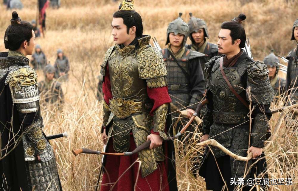 兵马俑主要由什么烧制,兵马俑是用真人烧制出来的吗