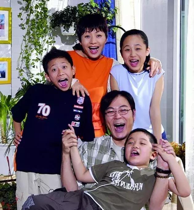 家有儿女小雨扮演者尤浩然,尤浩然近照