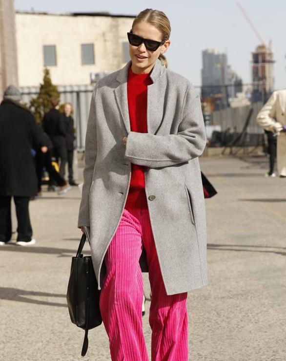 墨庄轻奢I有了这条加厚的灯芯绒长裤冬天不穿秋裤也能续命了