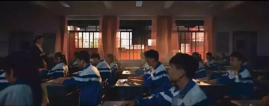 流浪地球十个细思极恐的细节2,红警流浪地球卡bug