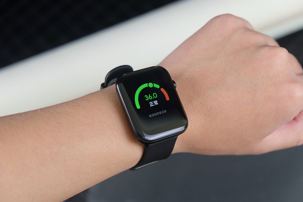 能测体温血压的智能手表,能测体温的运动手表
