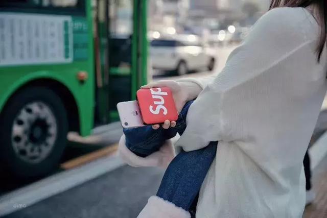 科技感充电宝快充数据线,充电线充电宝黑科技