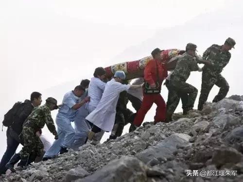 汶川地震十二周年：100张记录汶川地震的照片