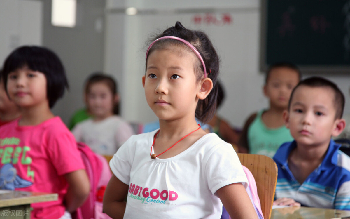 一年级26个拼音儿歌顺口溜,26个拼音字母表背诵顺口溜