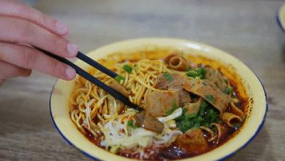 襄阳牛肉面从哪里传来的,一碗襄阳牛肉面唤醒襄阳一座城