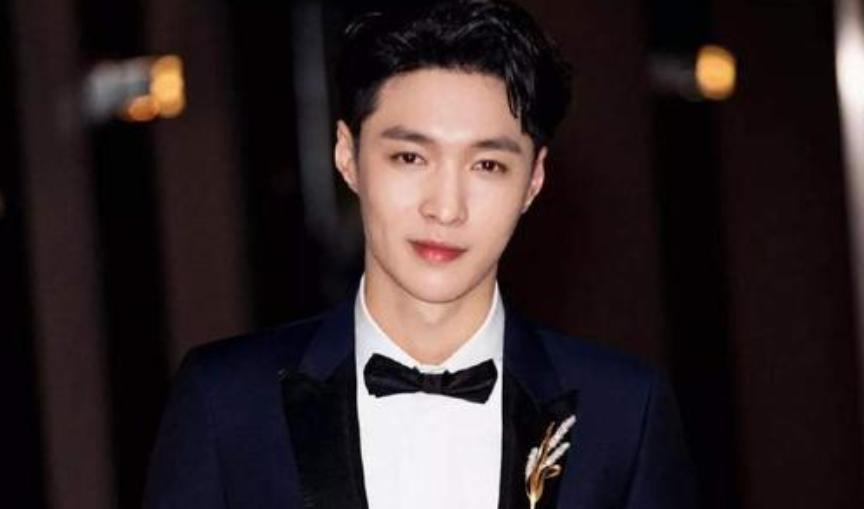 张艺兴努力才是唯一的捷径,张艺兴努力才会成功