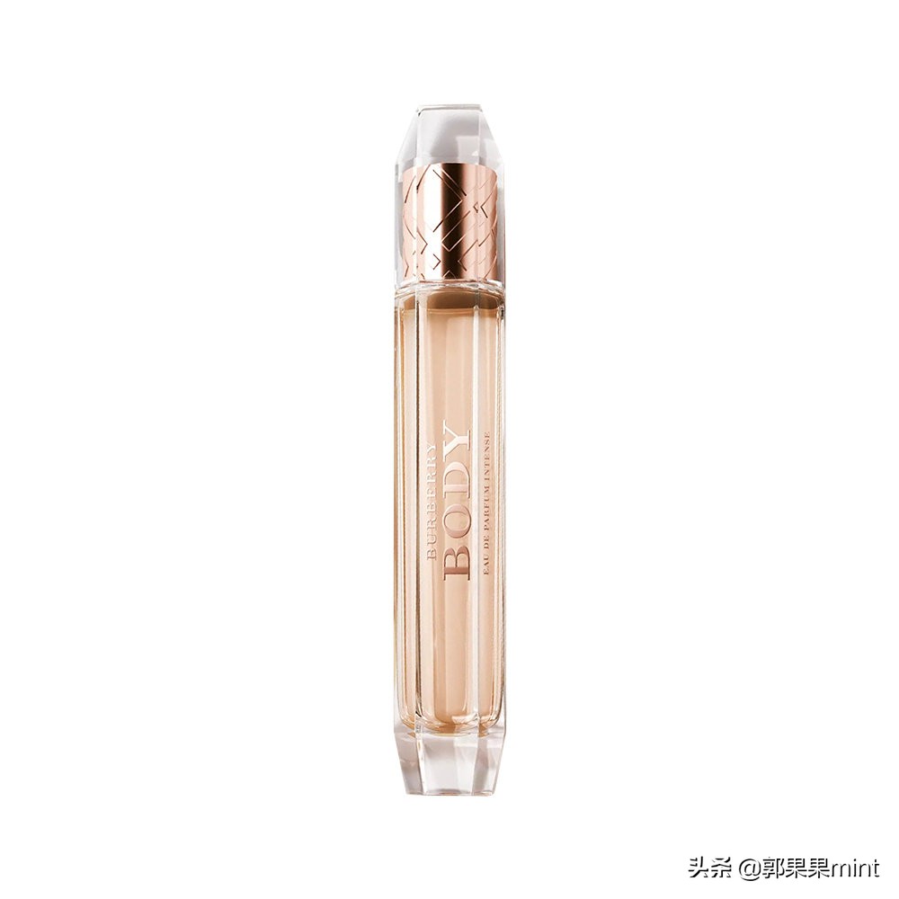 让女生一闻就爱上你的香水,高级感香水让人印象深刻