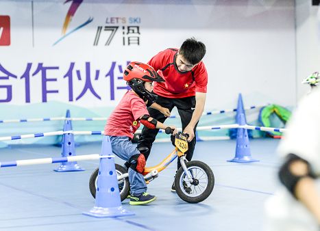 聪明的孩子都在玩！门头沟这家平衡车俱乐部国庆节大促销！快预约吧