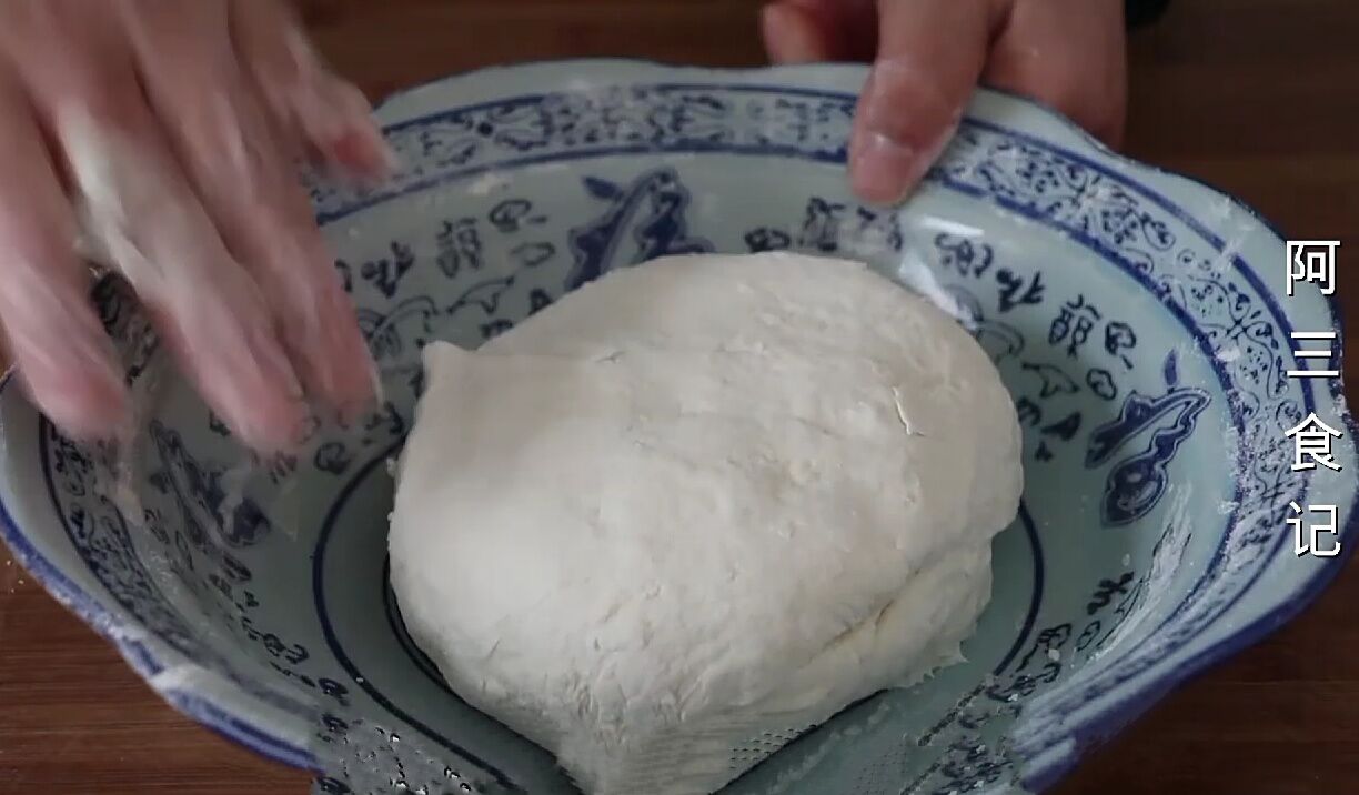 油条教程及配方不用醒发一晚上的,油条用什么配方好吃又好记