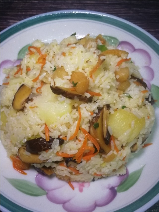 禁海了没有鲜海虾怎么办？瑶柱虾米也能柯出一锅好饭，味更咸香