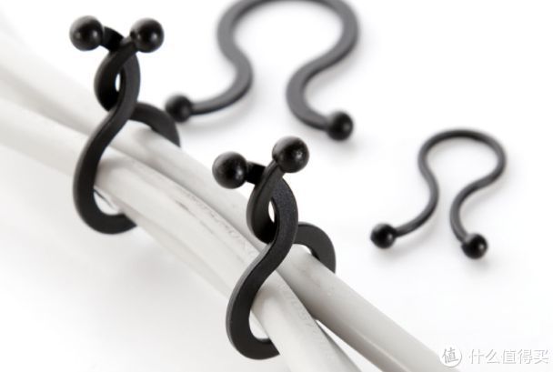 家里乱糟糟的数据线怎么收纳,家里各种数据线怎么收纳实用