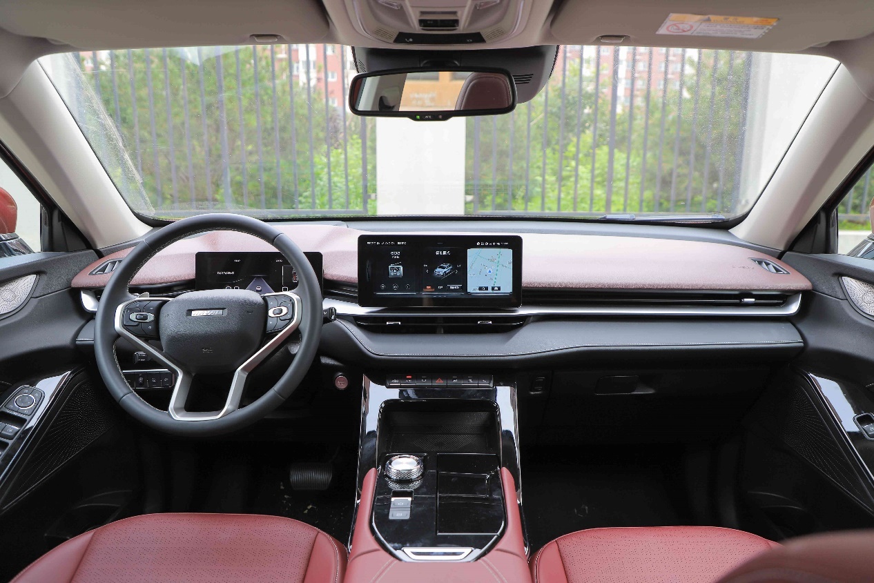 国民神车第三代哈弗h6亮点全解析,空间大动力强更省油第三代哈弗h6