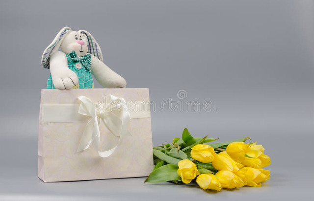 该不该给孩子举办生日宴,孩子应该在幼儿园办生日吗