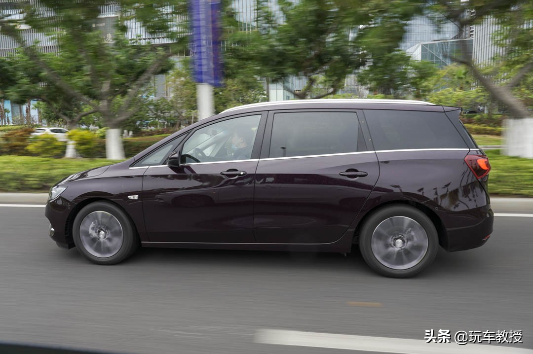 别克10万左右混动车,15万多的别克gl6