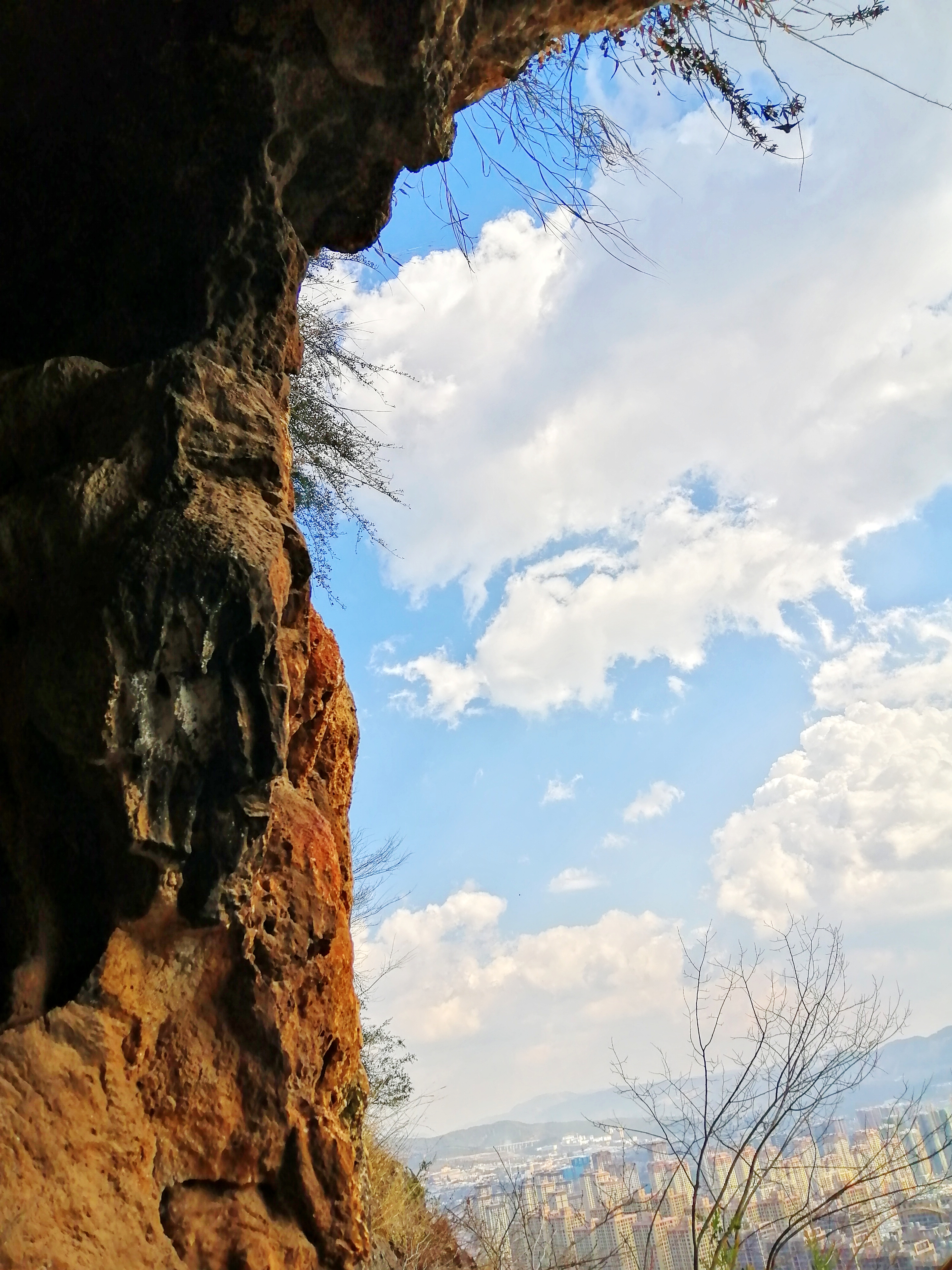 惊喜？悲哀？昆明三环徐霞客探寻过的两个溶洞，还是380年前样子