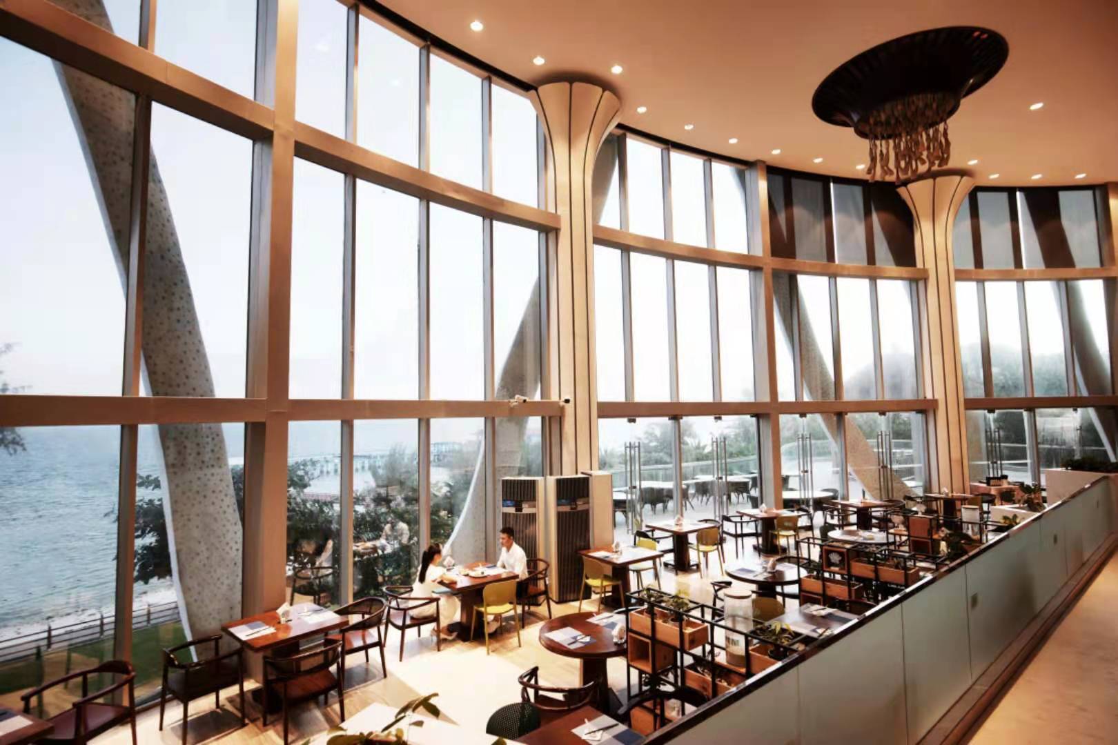 这里号称“中国马尔代夫”，连冯小刚也来取景，好吃好玩还不贵