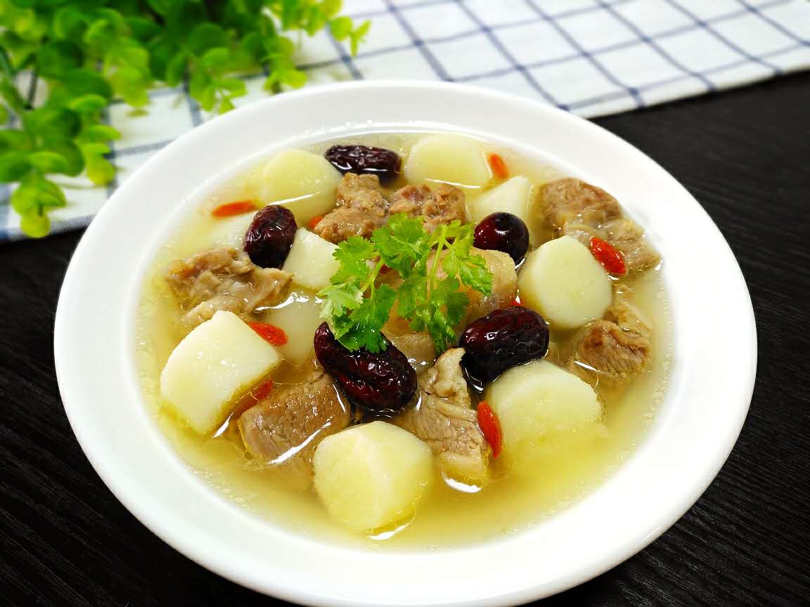 年夜饭必备8道家常菜有哪些,年夜饭100道家常菜菜谱供大家参考