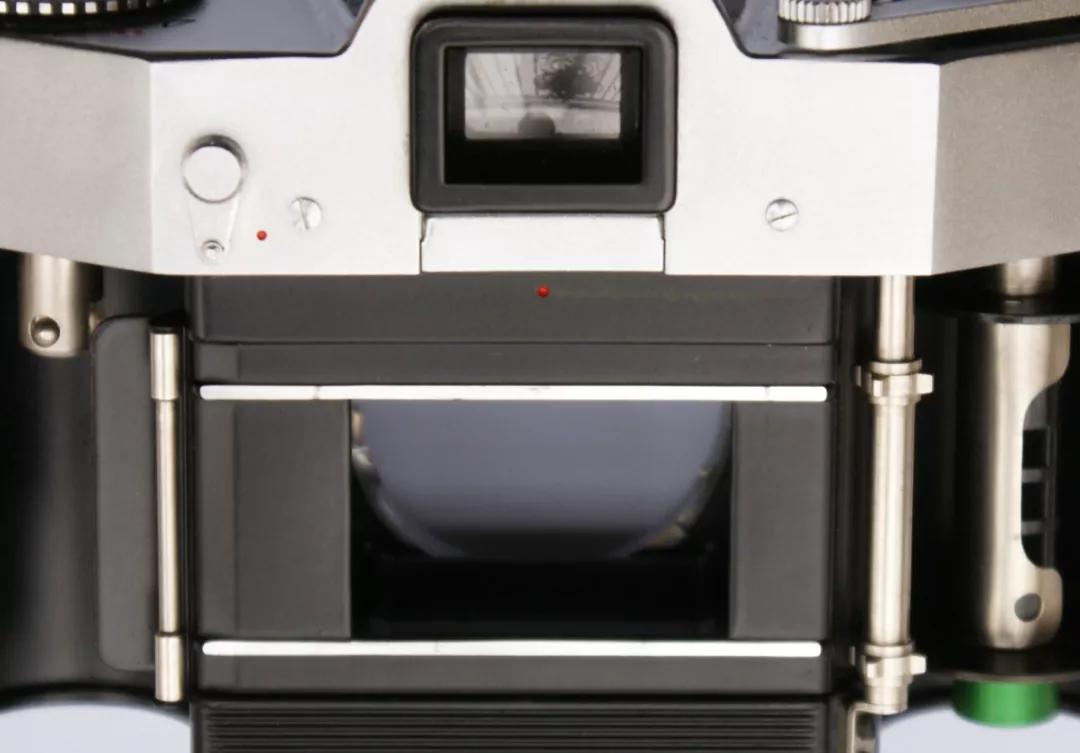 爱克山泰exa1怎么取胶卷,爱克山泰exa500怎么用