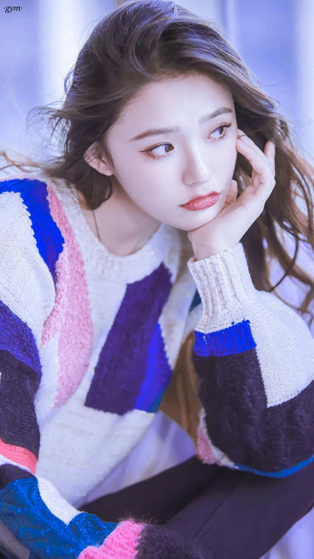 星爷独宠林允：模仿倪妮傍上冯绍峰，背刺周洁琼勇敢索吻王大陆