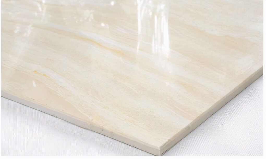 卫生间地面铺什么瓷砖好看又实用,卫生间小选什么样的瓷砖美观