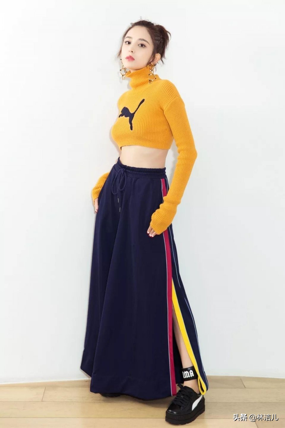 微博之夜粉色礼服2019,微博之夜深蓝礼服