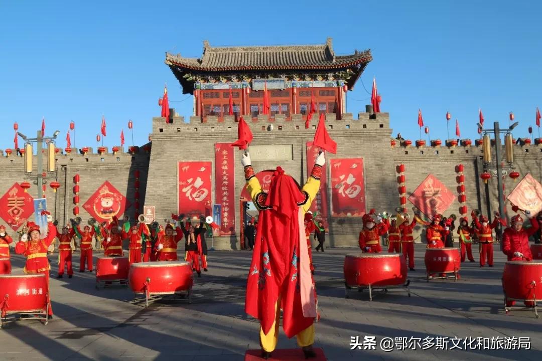 转九曲猜灯谜，赏民俗听老腔，约网红品美食到康镇~