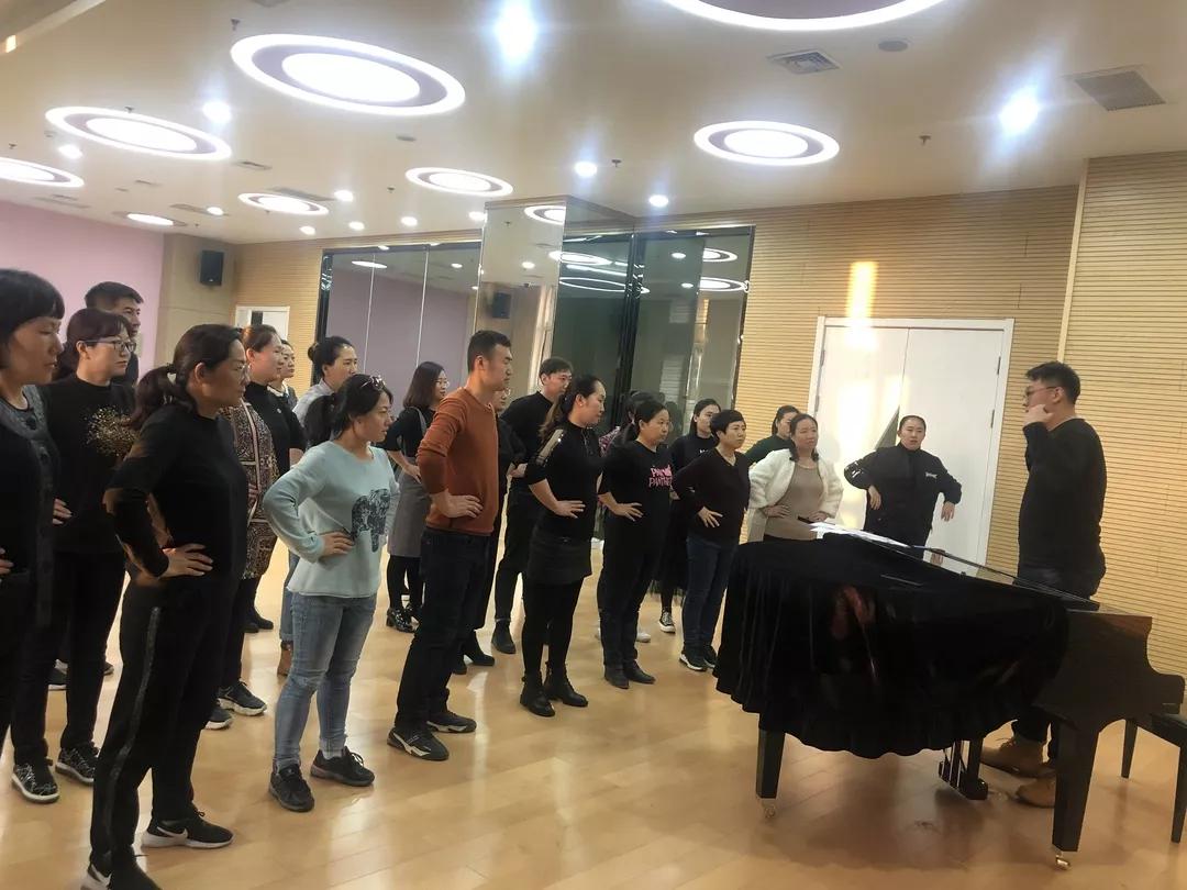 成人声乐学习班怎样,声乐课成人班