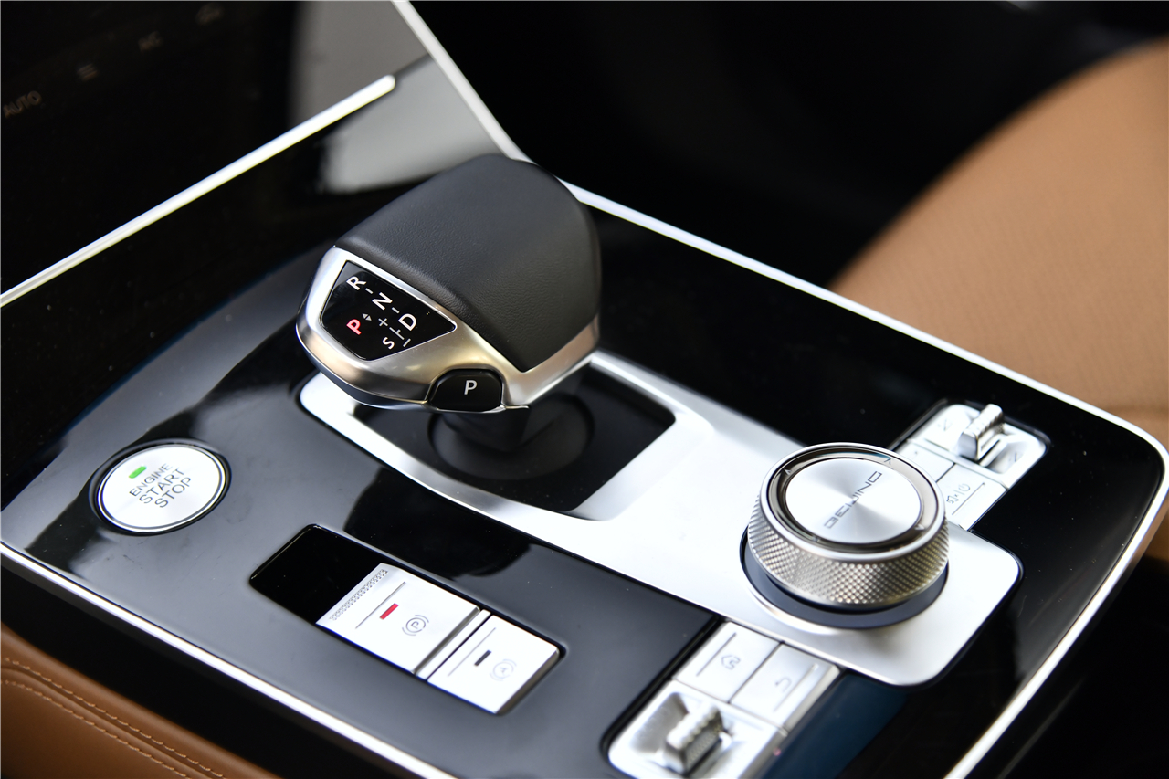 beijingx7-2020款1.5tddct致领版,beijing-x72020款1.5td手动致风版