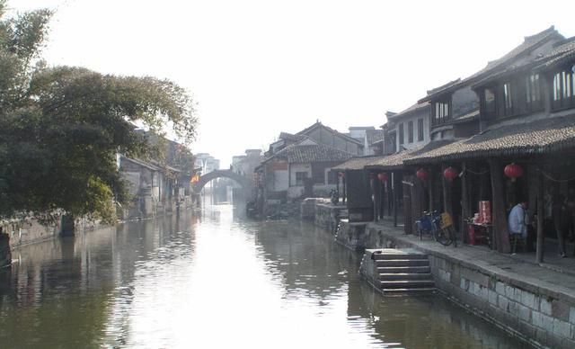 苏州太湖边有个千年绝美古村,苏州旅游十大必去景点古村