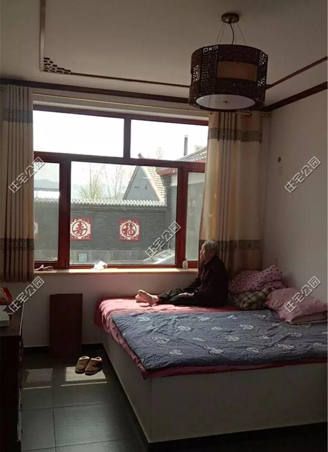 东北农村模块建房大火炕三合院,三合院一层有火炕