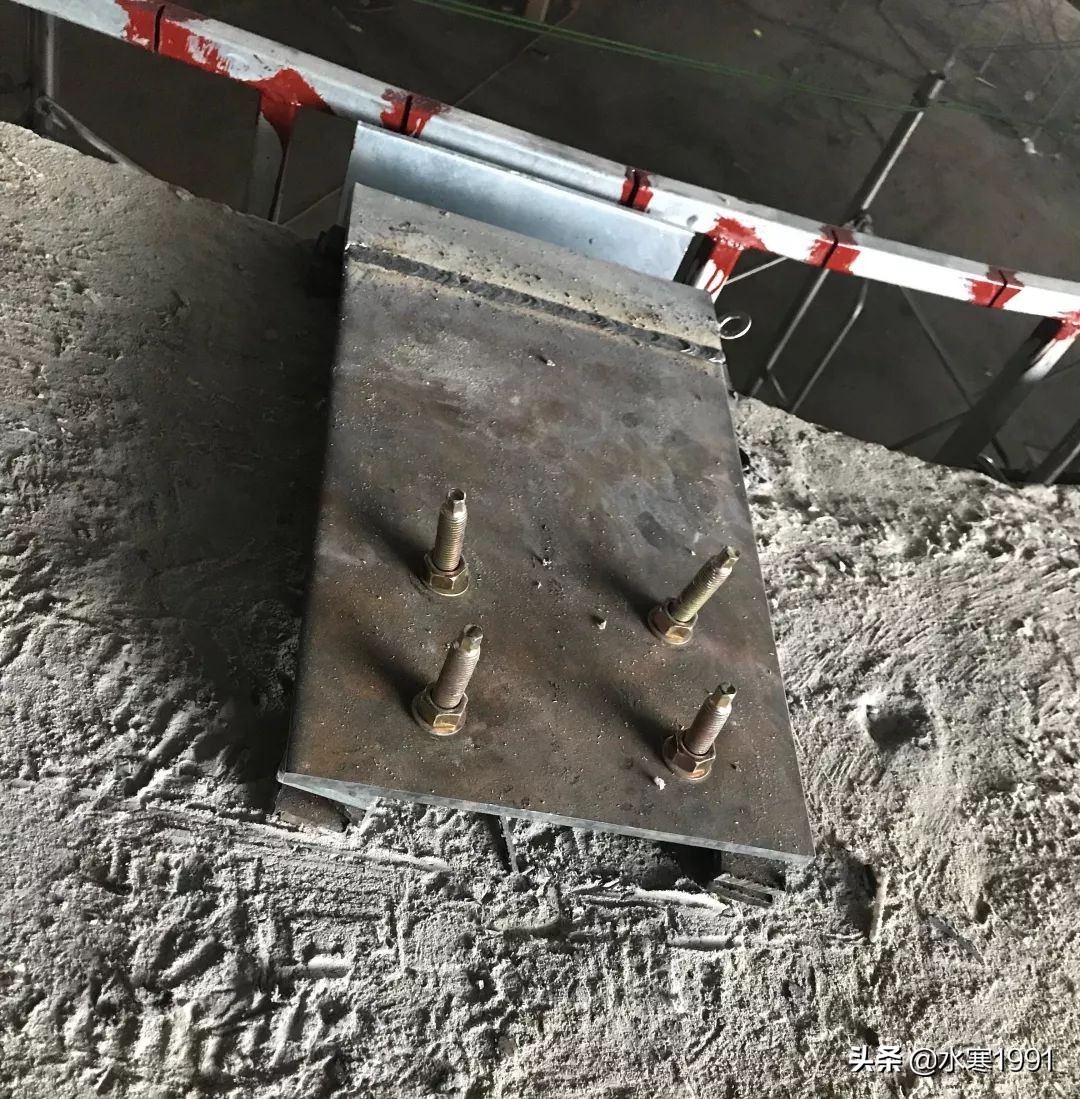 闃佹ゼ鐜荤拑鎵舵墜鍗℃Ы鏂藉伐鏂规硶,鍒鐜荤拑鎵舵墜鍗℃Ы鏂藉伐鏂规硶