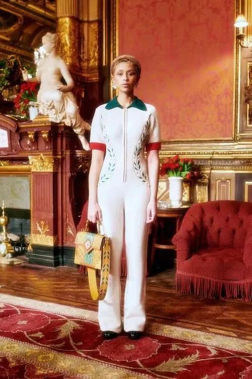 瑜伽运动服的款式,瑜伽服装运动服