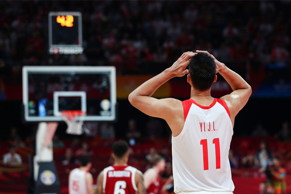 足篮打水一场空？男篮国足同病相怜，我们还要输给谁？