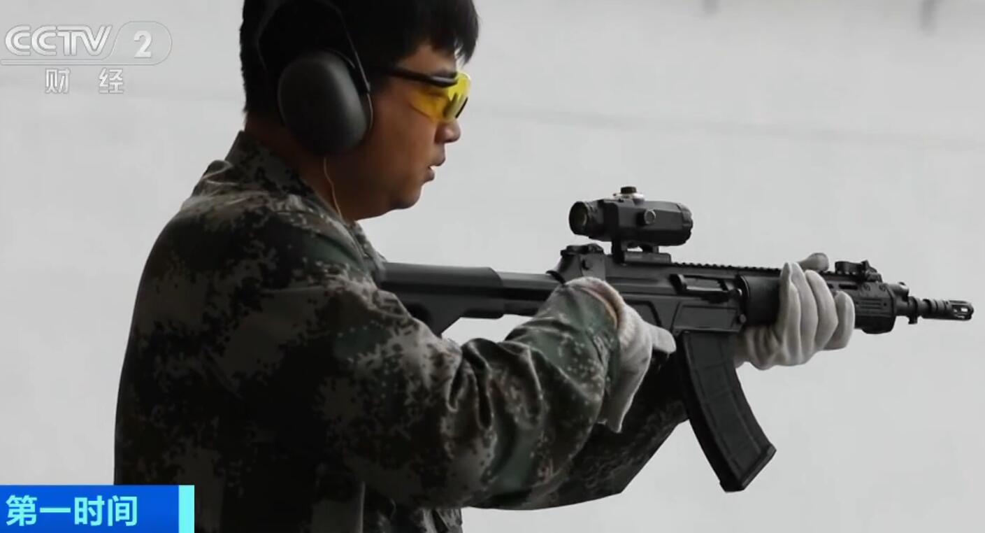国产步枪实战射击,中国最新式步枪极限射击