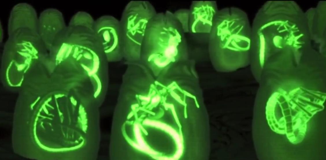 2004年科幻恐怖电影《异形大战铁血战士》