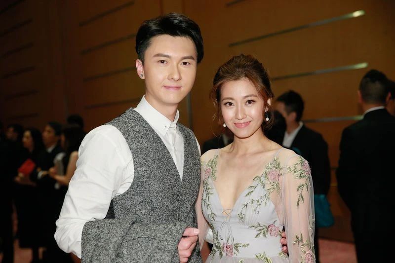 索爆人妻大派福利！TVB人气女星晒性感美照：获网民封最佳影后