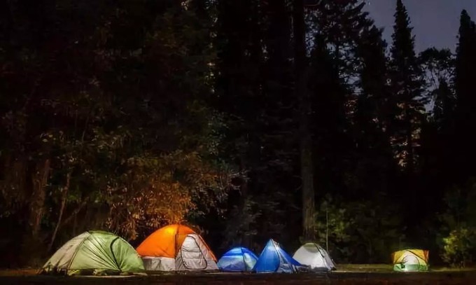 天凉好个秋出游,周末露营看日出云海