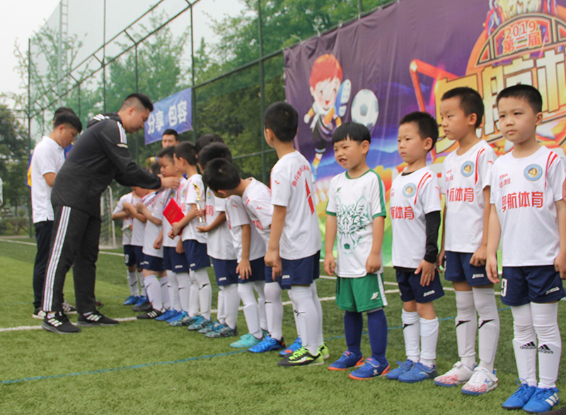 南充市中小学生足球比赛,南充奥航足球比赛直播