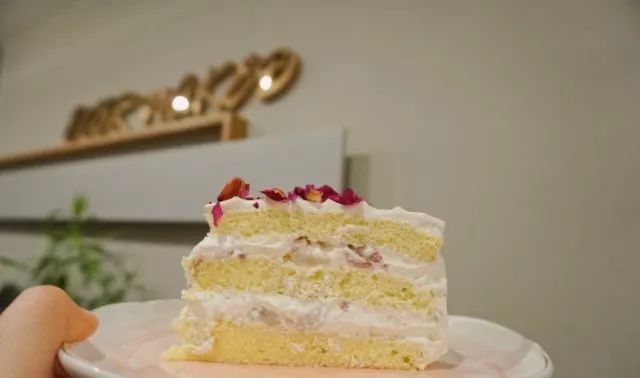 上海美食推荐必吃的餐厅最新,上海最值得去的5家餐厅好吃不贵