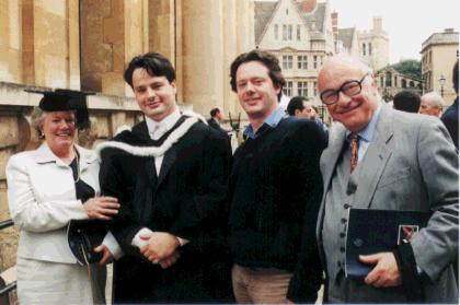 我，英国人，热爱中国酒桌文化，娶了中国妻子，在中国生活22年