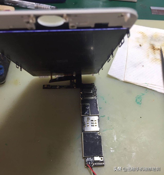 摔的不开机手机能修好吗,手机摔后不开机不用维修